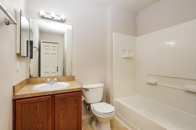 Building Photo - 23731 Pebworth Pl