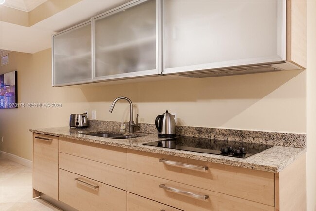 Building Photo - 1800 S Ocean Dr