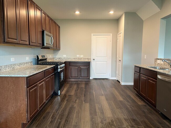 Building Photo - 17823 Pumpkin Vine Dr