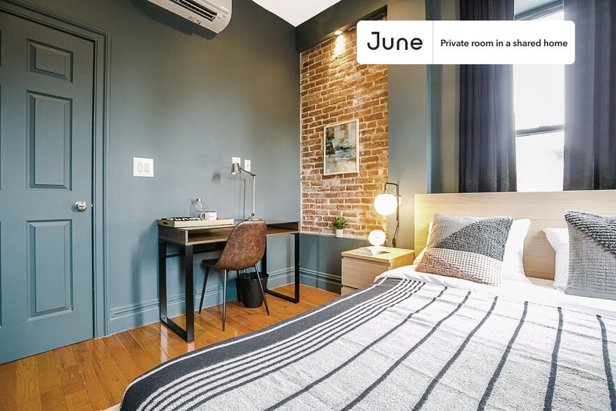 Building Photo - Room in Shared 3 bed/2 bath home