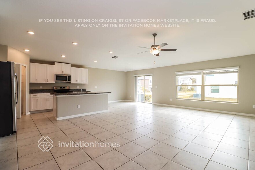 Building Photo - 1593 Blue Rose Dr