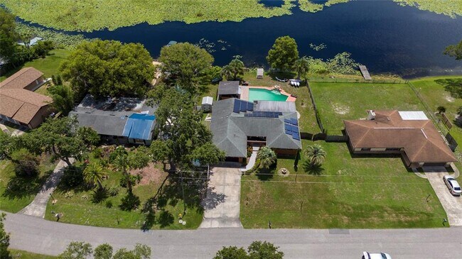 Building Photo - 1265 E Fowler Dr