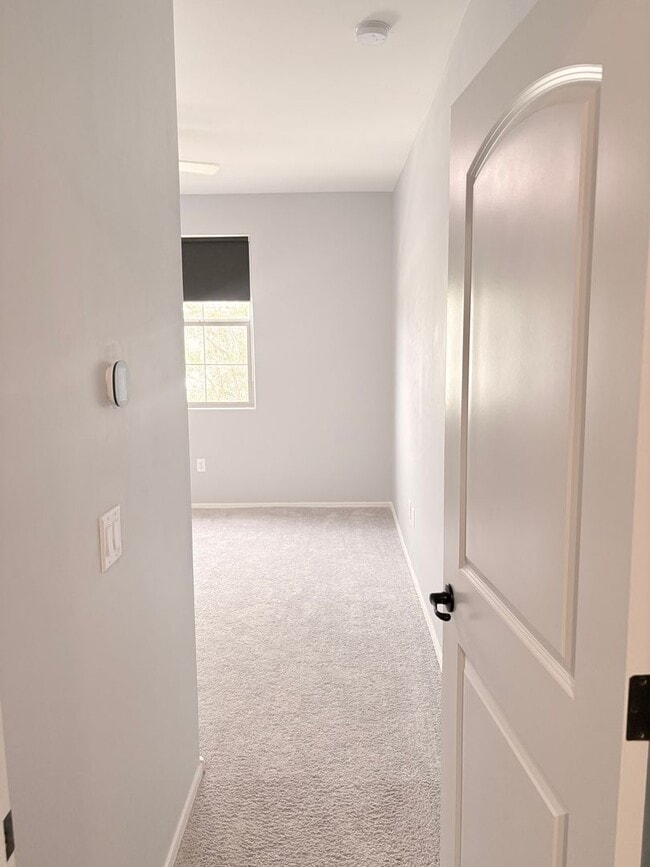 Building Photo - 9020 E Pantano Bluff Dr