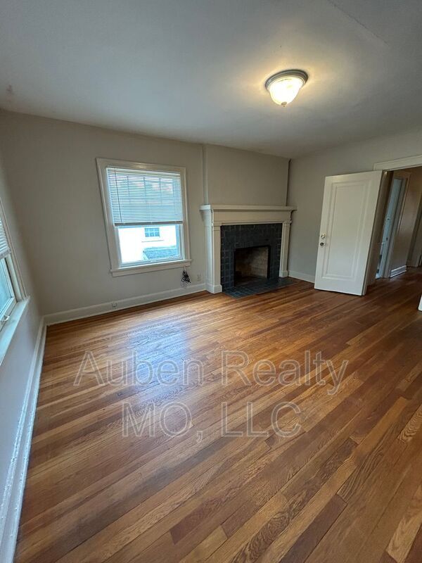 Building Photo - 5412 Harrison St