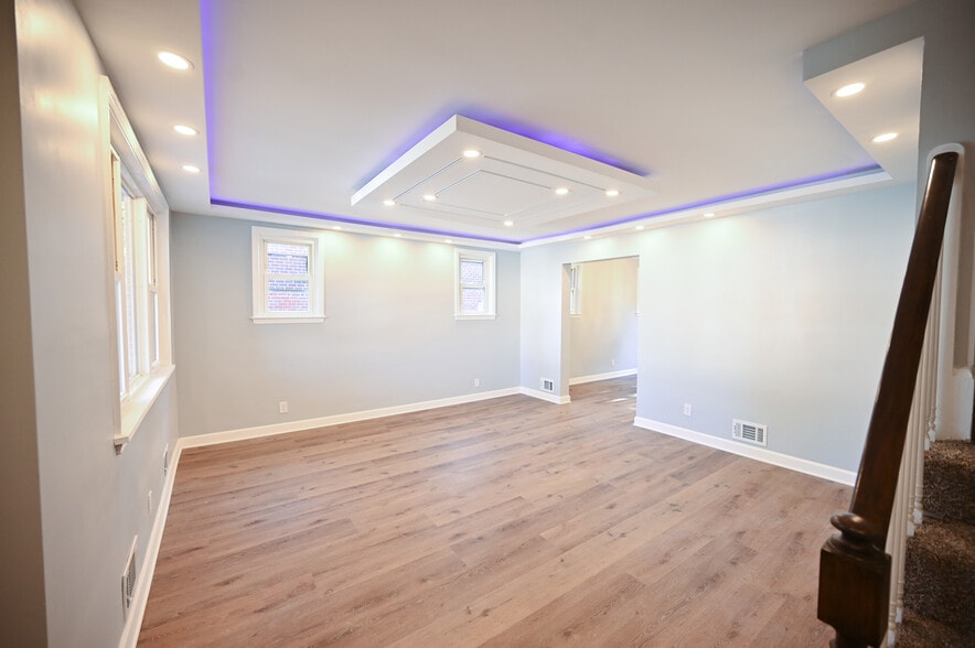 Primary Photo - 3405 Ludgate Rd