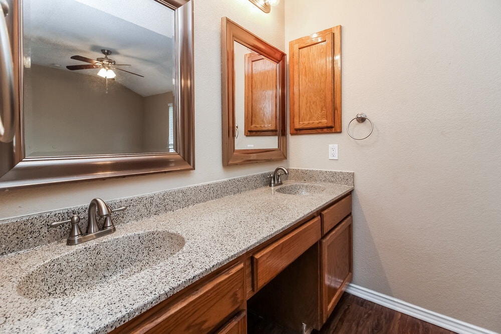 Building Photo - 405 Lemon Dr