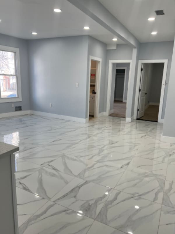 Building Photo - 121 Stone St