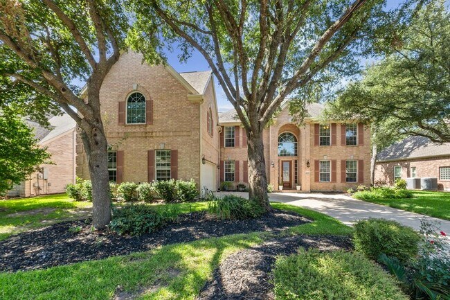 Building Photo - 2147 Hilton Head Dr
