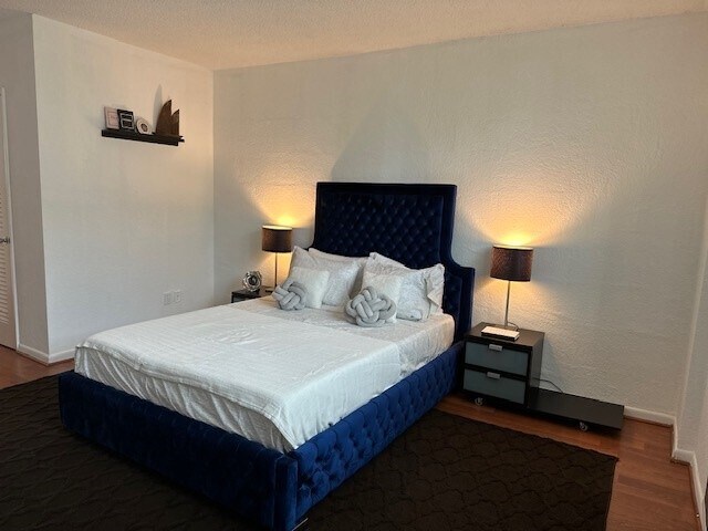 Bedroom - 19380 Collins Ave