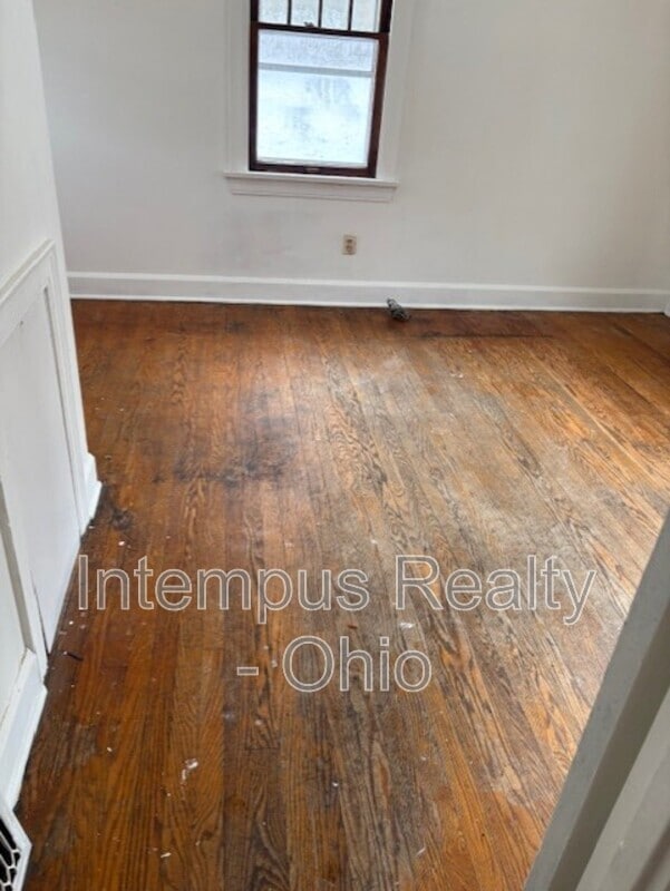 Building Photo - 633 Cassius Ave