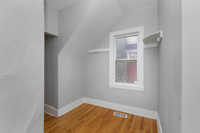 Building Photo - 3449 Snelling Ave