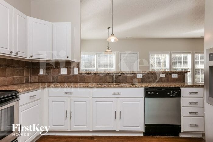 Building Photo - 4837 Tommans Trail