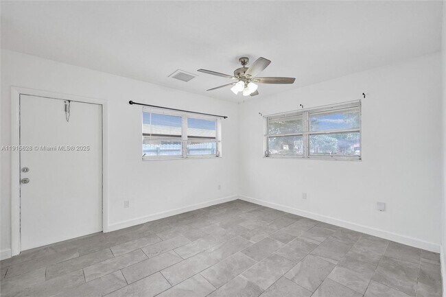 Building Photo - 6283 Sherman St