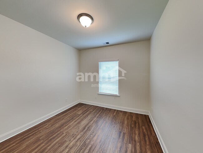 Building Photo - 6194 Bridlewood Ln