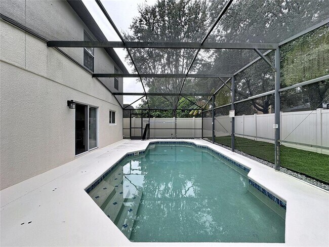 Building Photo - 16748 Sunrise Vista Dr