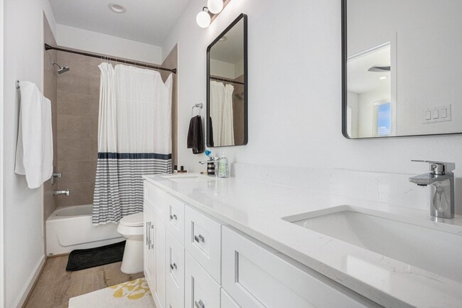 Building Photo - 203 Danna Ln