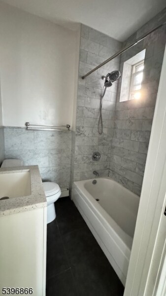 Building Photo - 113 Broadway