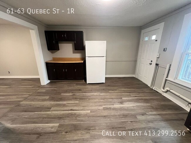 Building Photo - Fully Renovated 2 Bedroom Unit in Indian O...