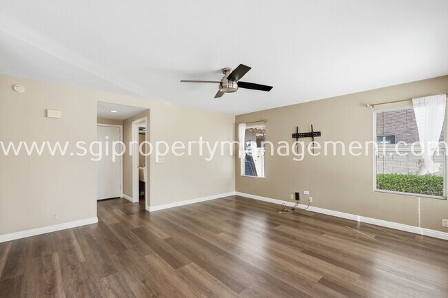 Building Photo - 30405 N 42nd St