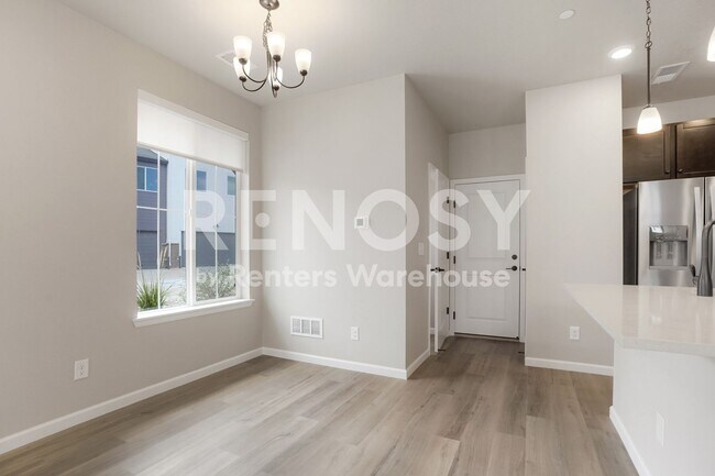 Building Photo - 421 Millwall Cir