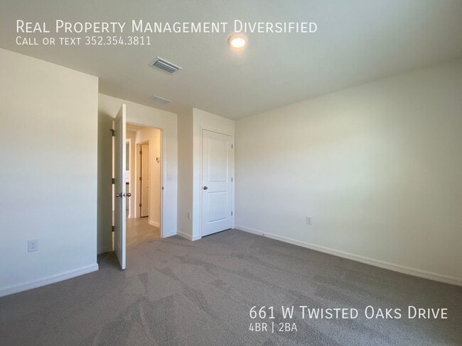 Building Photo - 4801 N Forest Ridge Blvd