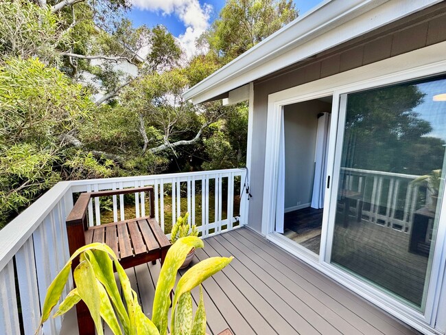 Building Photo - Charming 3-Bedroom Home with Ocean & Mount...