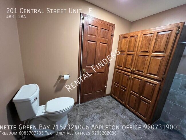 Building Photo - 201 Central St