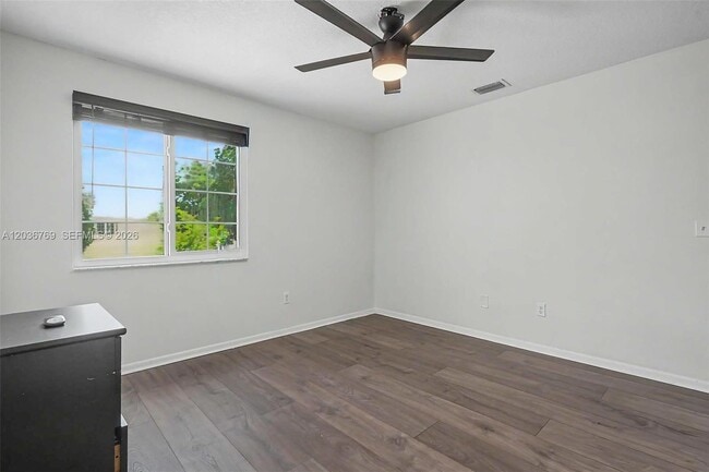 Building Photo - 10994 Neptune Dr