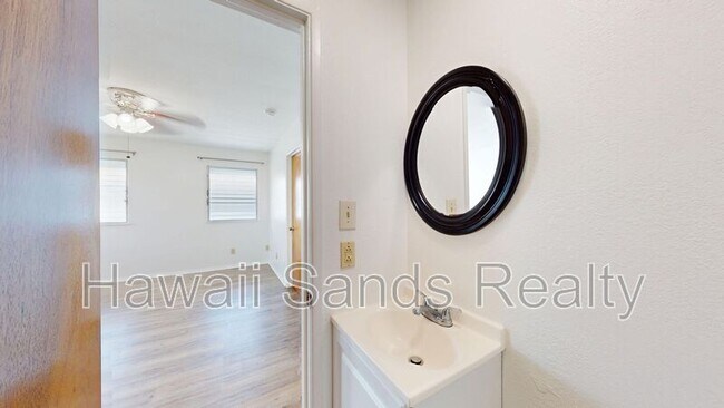 Building Photo - 3331 Hayden St