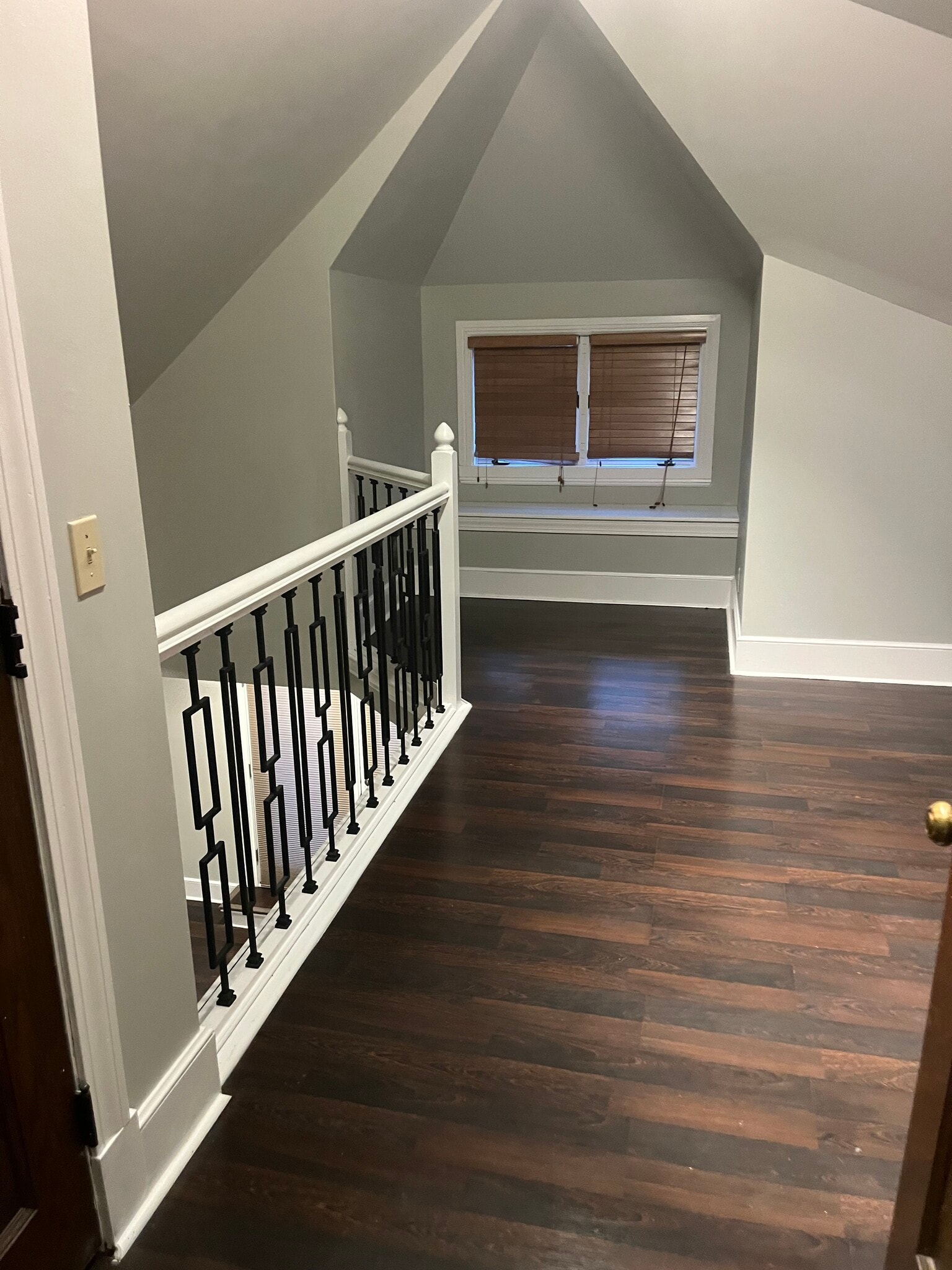 Building Photo - 589 Woodruff Place Middle Dr