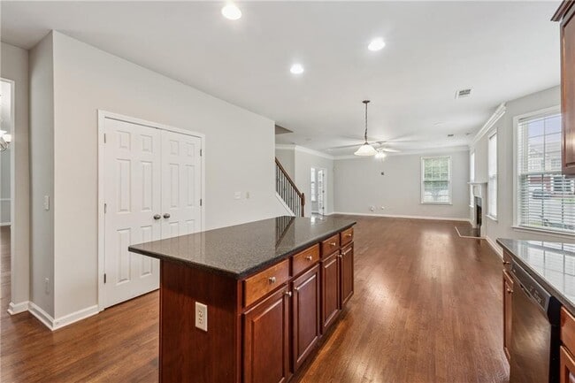 Building Photo - 3134 Flery Way S W