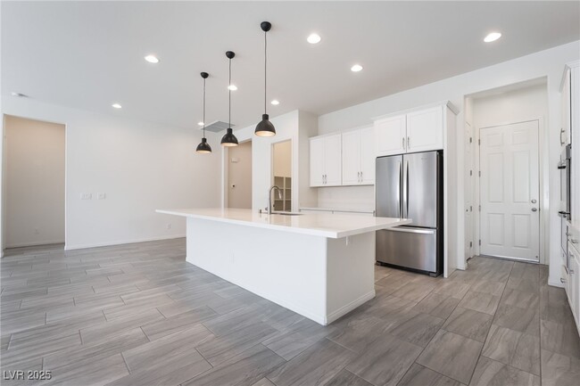 Building Photo - 9117 Sag Vly Ct