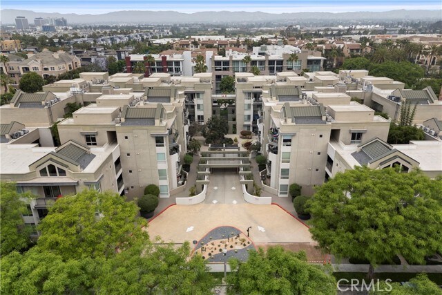 Building Photo - 13044 Pacific Promenade