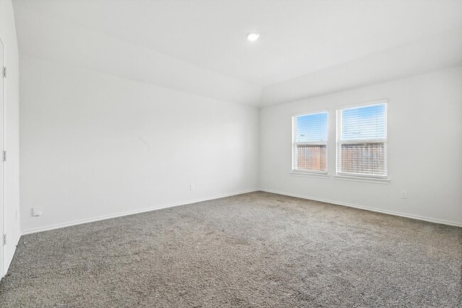 Building Photo - 11112 W Pond Dr