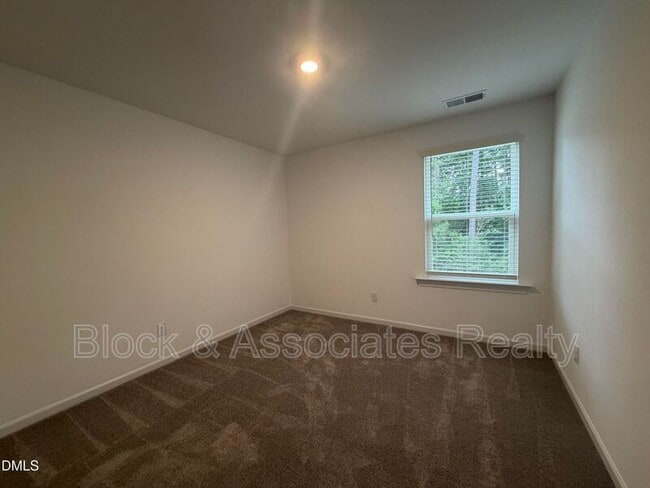 Building Photo - 611 Contento Ct