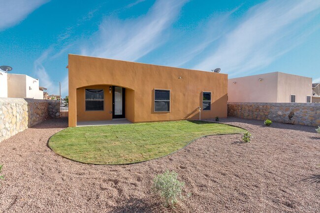 Building Photo - Home For Rent - Beautiful 4 Bedroom Home in Tierra Del Este Subdivision w/ Refrigerated Air!