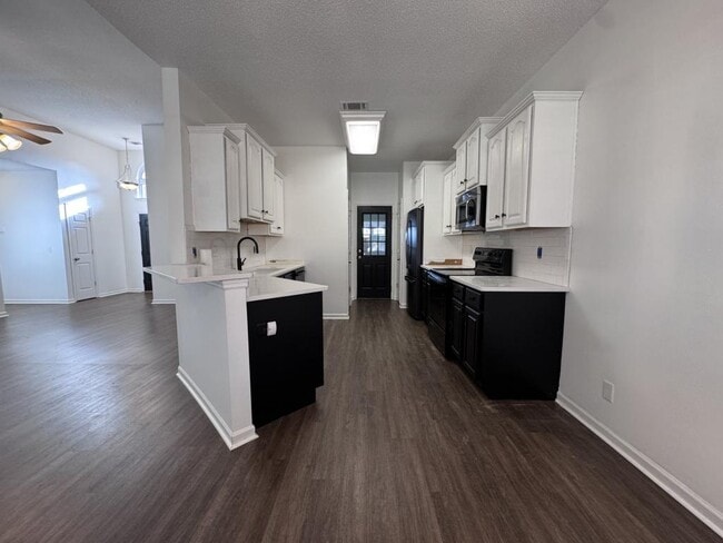 Building Photo - 104 Sir Patrick Way