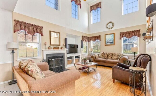 Building Photo - 2 Muirwood Ct