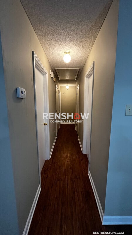 Building Photo - 2230 Curbertson St