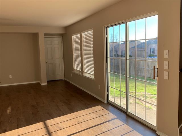Building Photo - 7137 Wind Row Dr