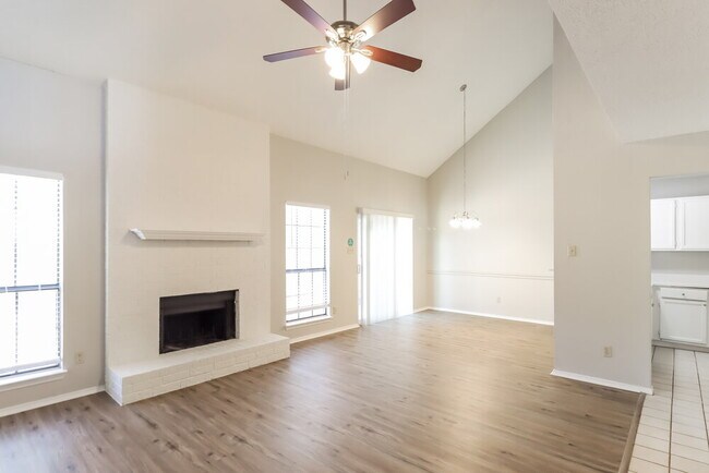 Building Photo - 8841 Elbe Trail