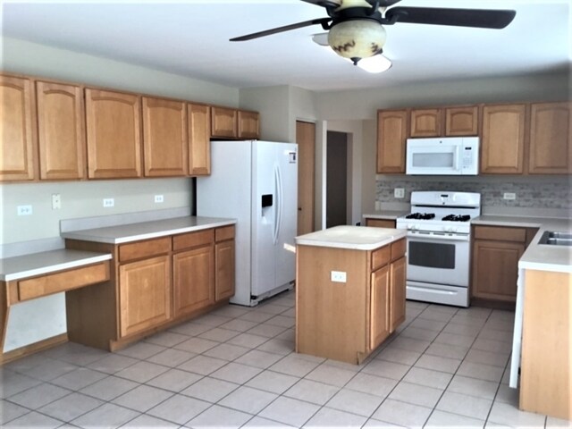 Building Photo - 20863 Brentwood Ct