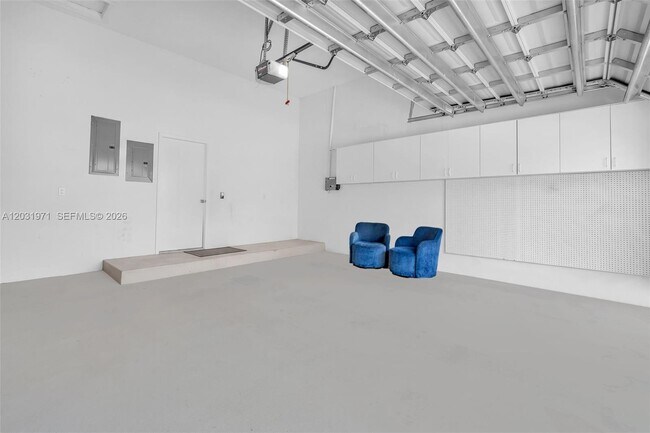 Building Photo - 2163 Bay Ct