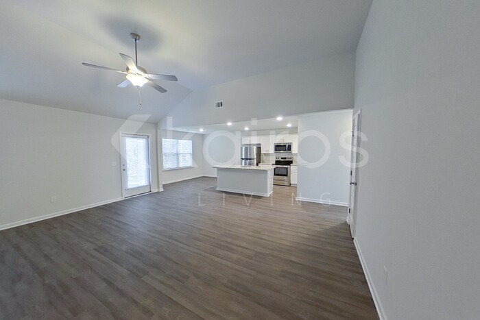 Building Photo - 132 Western Red Cedar Dr