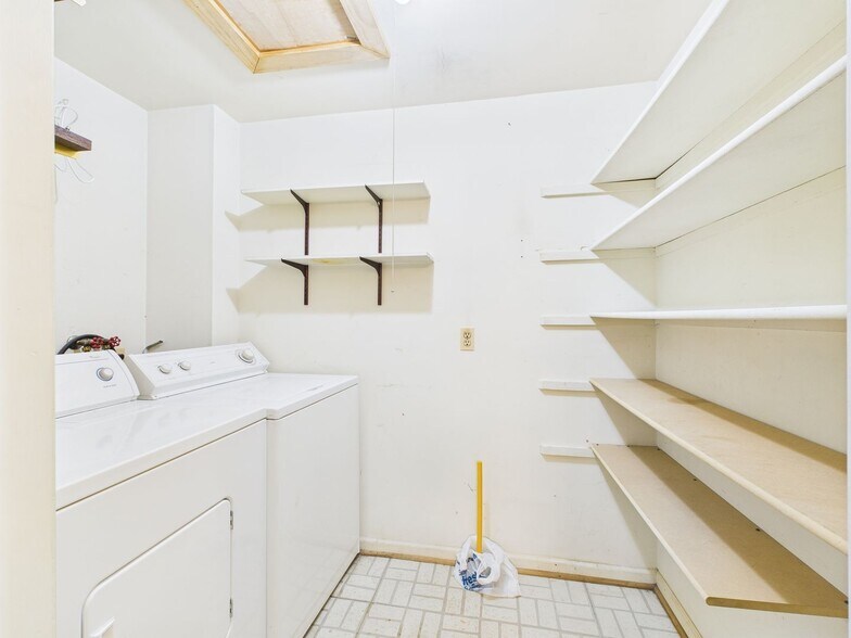 Building Photo - 1534 Cross Keys Ct