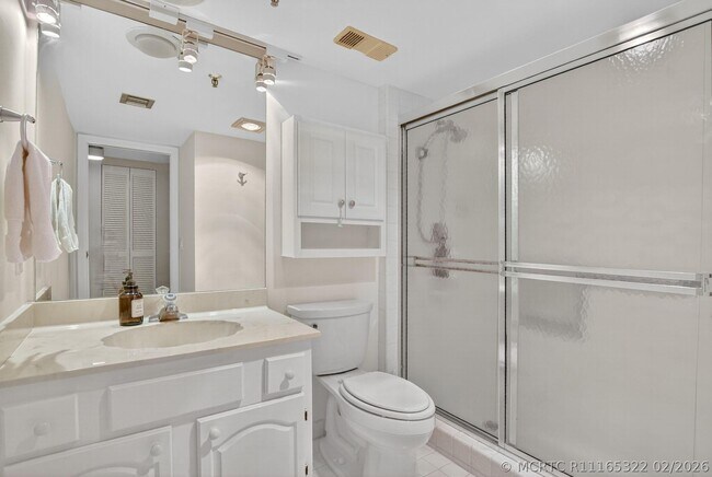 Building Photo - 6805 Willow Wood Dr