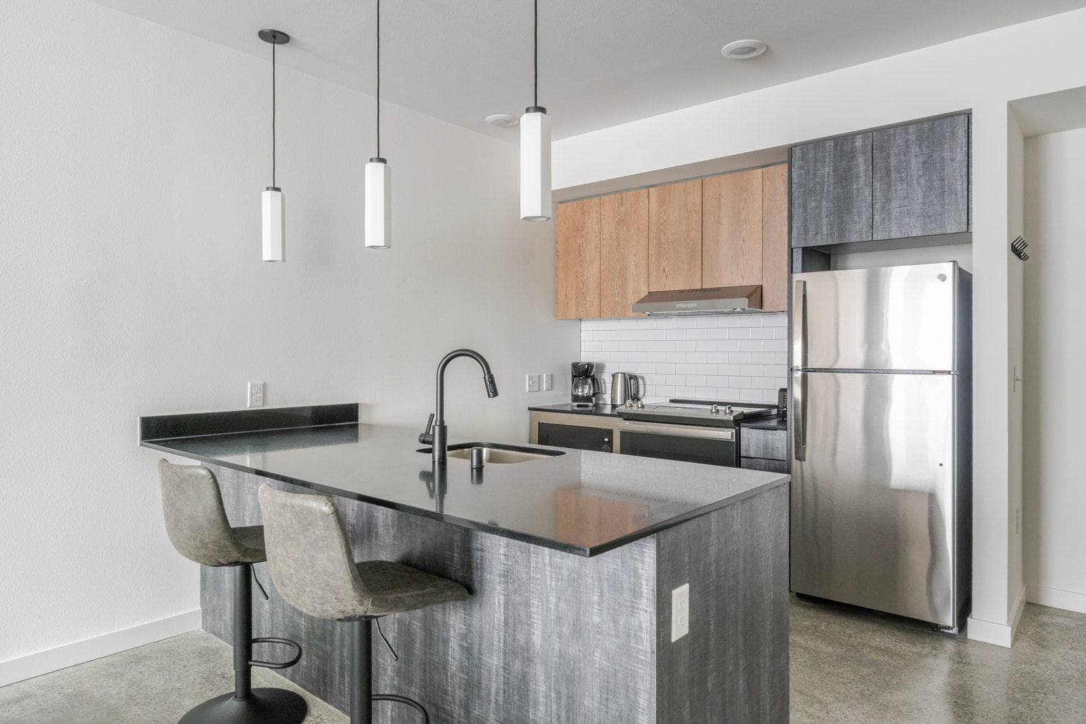 Building Photo - 1502 Fawcett Ave