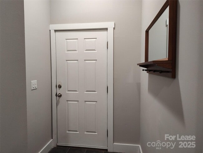 Primary Photo - 3497 Chagall Ct