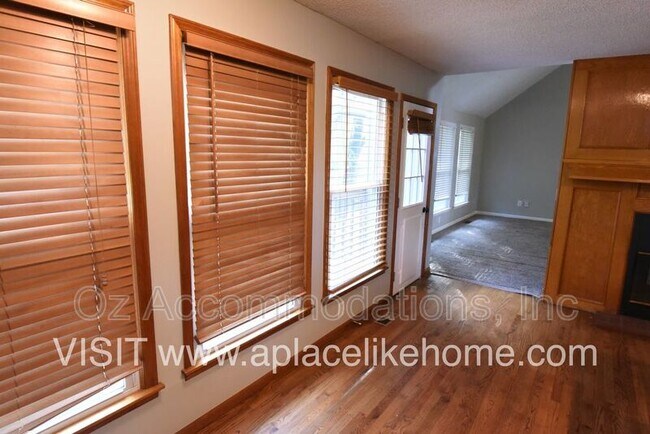 Building Photo - 6301 W 153rd St