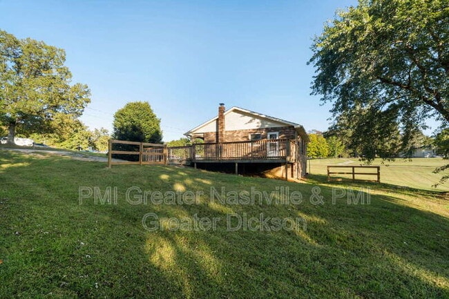 Building Photo - 8119 Vaughn Cir